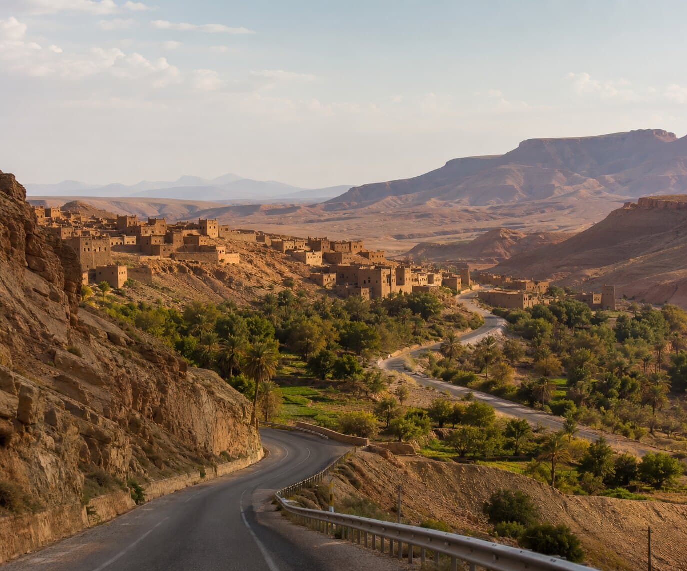 Paesaggio lungo un itinerario tra Marrakech, l'Atlante e il deserto marocchino